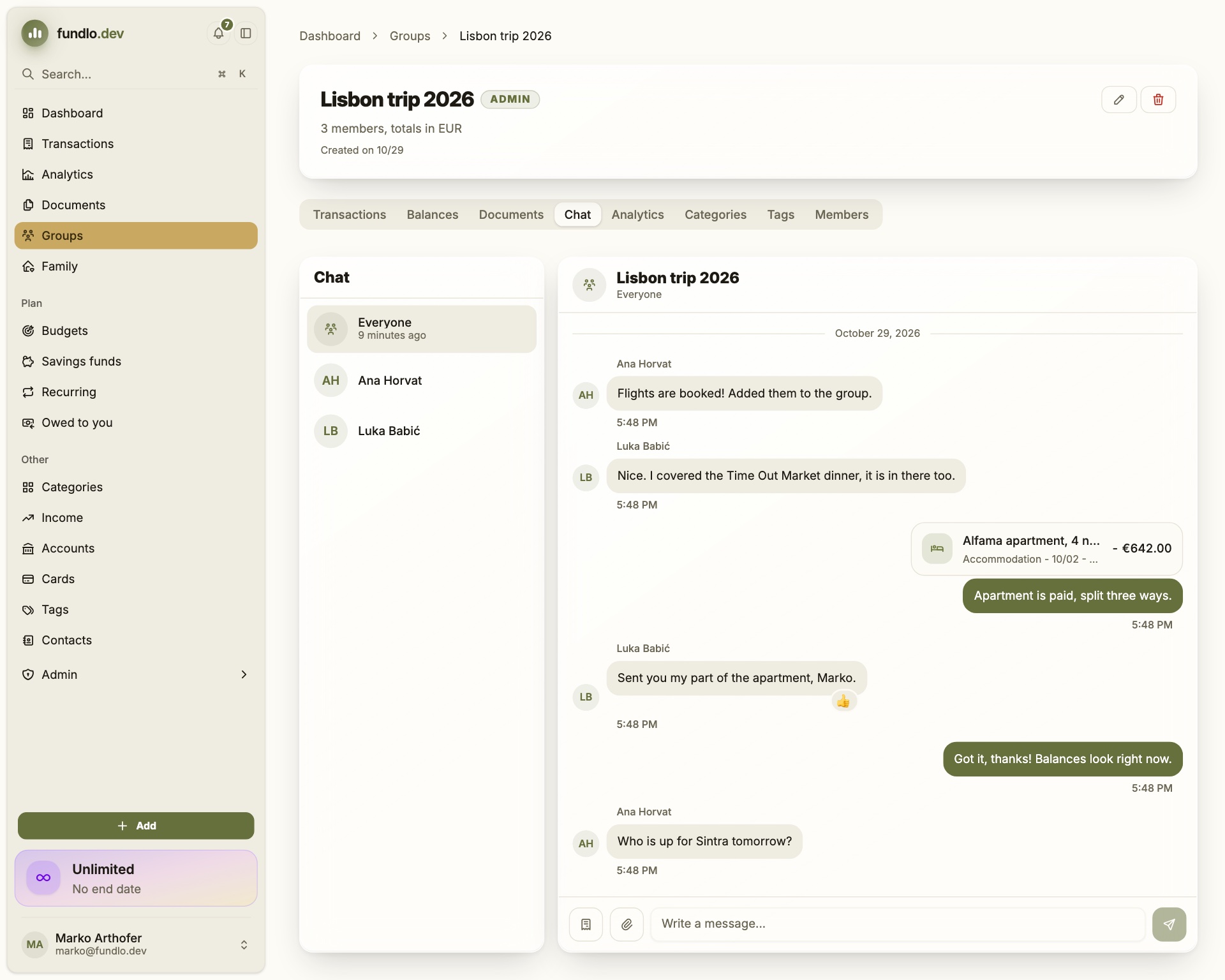 Group chat with a shared transaction card